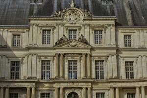 Nem szőtt fotótapéta franciaország, blois kastély 375 x 250 cm