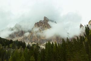Nem szőtt fotótapéta köd a dolomitokban 375 x 250 cm