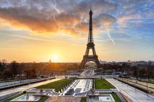 Nem szőtt fotótapéta eiffel-torony ii. 375 x 250 cm