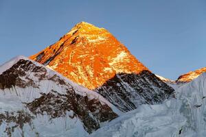 Nem szőtt fotótapéta esti kilátás a mount everestre 375 x 250 cm