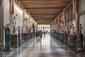 Nem szőtt fotótapéta uffizi galéria 375 x 250 cm