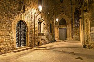 Nem szőtt fotótapéta barcelona gótikus negyede 375 x 250 cm