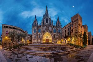 Nem szőtt fotótapéta barcelona gótikus negyede 375 x 250 cm