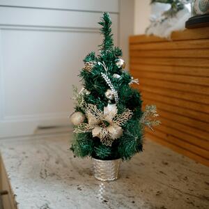 KONDELA Karácsonyfa díszekkel, zöld, ezüst virágcserépben, 40 cm, CHRISY