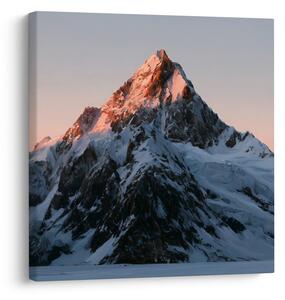 Kép csendes alpesi csúcs naplementében