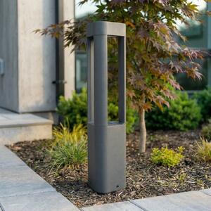 Lucande LED állólámpa Pirron, 50 cm, háromszögletű, IP54, Fekete, Alumínium, Modern