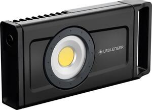 FÉNYVETŐ TÖLTHETŐ FÉMHÁZAS 2500 LUMEN