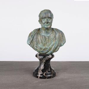 Cicero Mellszobor (Bronz) kis miniszobor zöld múzeum