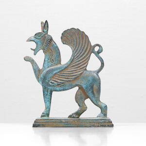 Griff Szobor (Bronz) kis miniszobor zöld múzeum ajándék