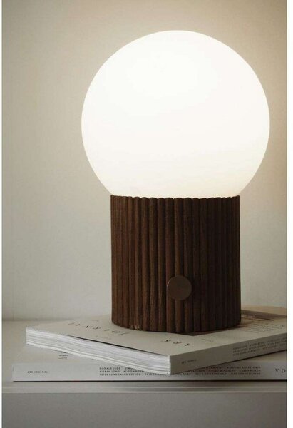 Hubble 22 Asztali Lámpa Walnut - Globen Lighting