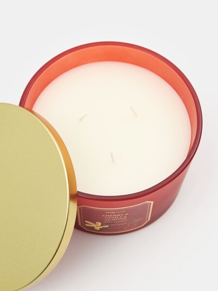 Sinsay - Gyertya Cherry & Vanilla Almond - mályva