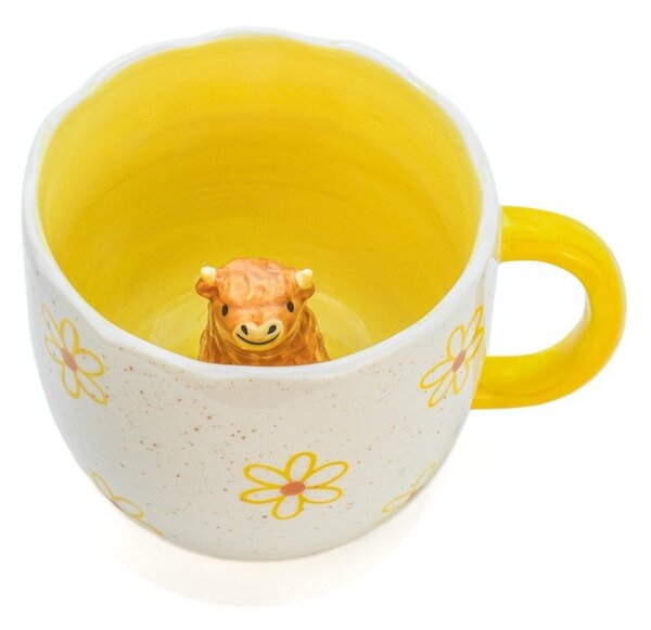 Sárga-krémszínű porcelán bögre 350 ml Surprise Highland Cow – Sass & Belle