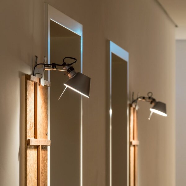 Spotlámpa Artemide, Tolomeo Micro Pinza, Fémes, Dolgozószoba / iroda, Alumínium, Dizájn