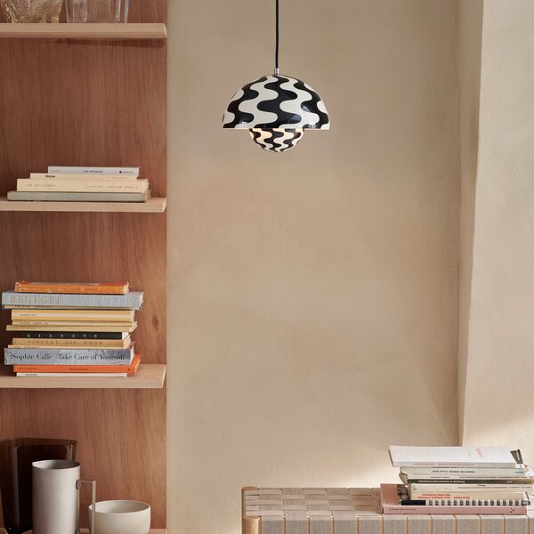 Függőlámpa &Tradition, Flowerpot VP1, dimmable, Fekete, Nappali, Fém, Dizájn