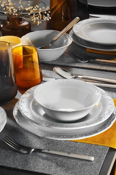 24 részes porcelán étkészlet