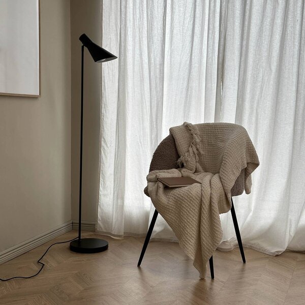 Dyberg Larsen állólámpa DL12, fekete, magasság 139 cm, fém, Fekete, Nappali / Étkező, fém, Dizájn