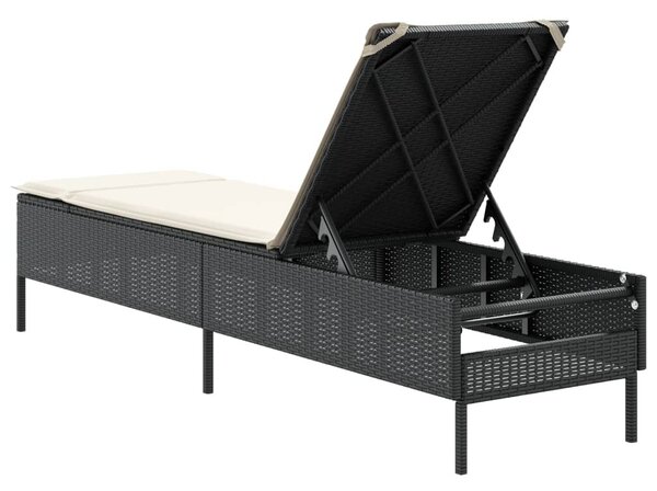 Fekete polyrattan napozóágy párnával