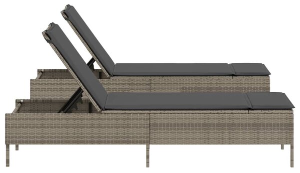 2 db világosszürke polyrattan napozóágy párnával