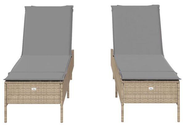 2 db bézs polyrattan napozóágy párnával