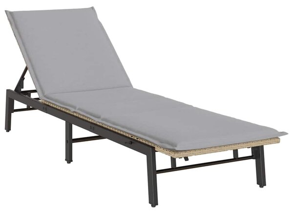 Bézs polyrattan napozóágy párnával