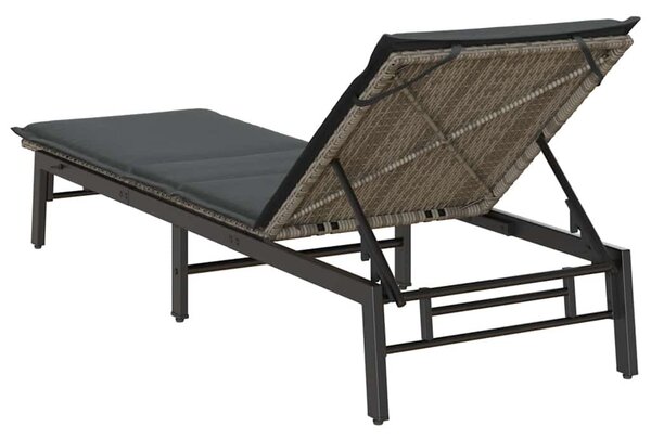 Szürke polyrattan napozóágy párnával
