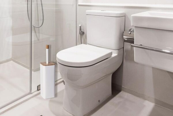Erga Fonti, szabadon álló WC kefe, fehér/bambusz, ERG-YKA-P.FONTI-WHT