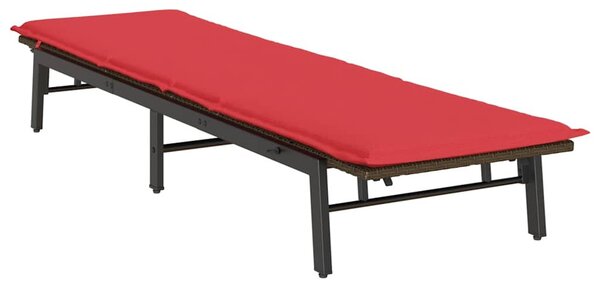 Barna polyrattan napozóágy párnával