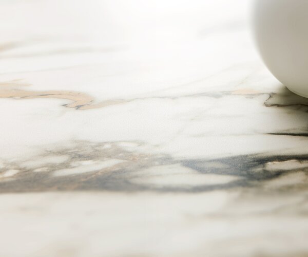 DELIFE Konzolasztal Edge poligonális 180x50 cm kerámia Calacatta Luxe fehér arany szürke Livos fém titán színű effekt finish