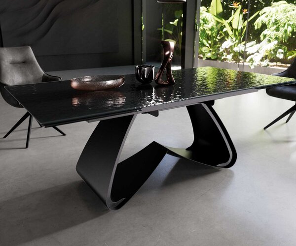 DELIFE Étkezőasztal Edge 200-300x100 domborított üveg füstfekete 3D design W alakú láb fekete kihúzható