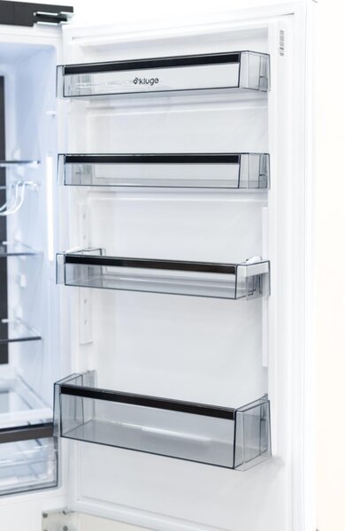 Kluge beépíthető kombi hűtőszekrény alul fagyasztóval, DualNoFrost, 170L/63L
