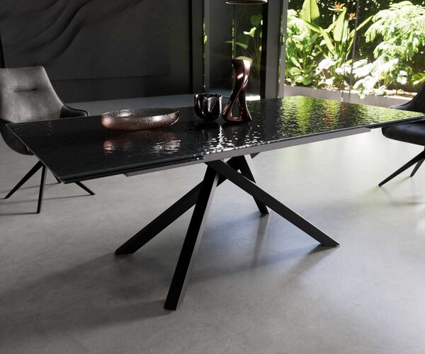 DELIFE Étkezőasztal Edge 200-300x100 domborított üveg füstfekete 3D design kereszt láb téglalap fekete kihúzható