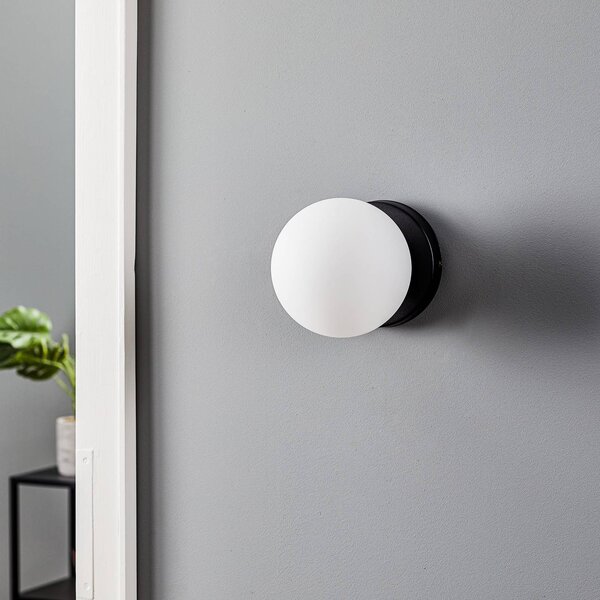 EMIBIG LIGHTING Kiba fali lámpa, fekete/arany, lámpabúra üveggömb, dimmelhető, Fekete, Nappali / Étkező, Üveg, Modern