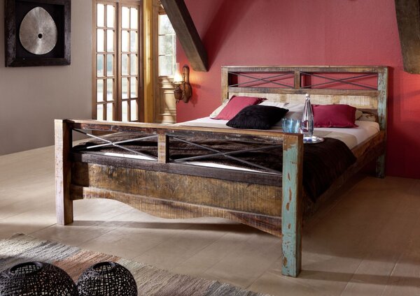 OLDTIME ágy 140x200cm lakkozott indiai öregfa