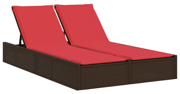 Barna polyrattan kétszemélyes napozóágy párnákkal