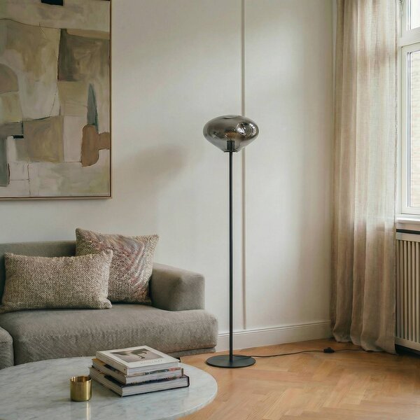 Lindby Lelia álló világítás, füstszürke, üveg, fém, 150 cm, Alu / szürke / cink, Nappali / Étkező, Üveg, Dizájn