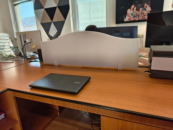 Bilnora asztal elválasztó hullámos akusztikai paraván 120x40x1.2cm - 2 mintájú - 1 fehér , 3 mintájú , L Clip