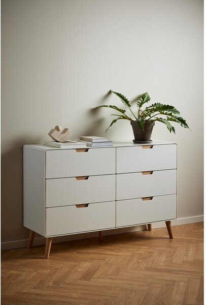 Fehér komód 135x90x40 cm Lowell – Actona