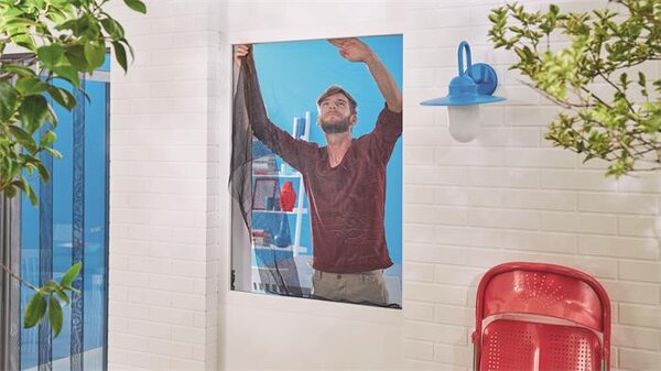 Szúnyogháló, ablakra, öntapadó, 1,3 x 1,5 m, TESA Comfort, fehér (TE55914)