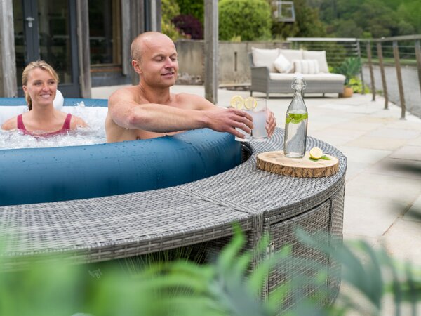 Lay-Z-Spa kör alakú rattan pezsgőfürdő bútor, 200 cm, szürke