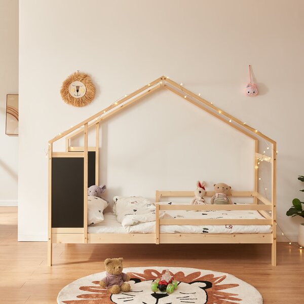 Házikó gyerekágy Lorenskog + matrac 90x200 cm natúr [en.casa]