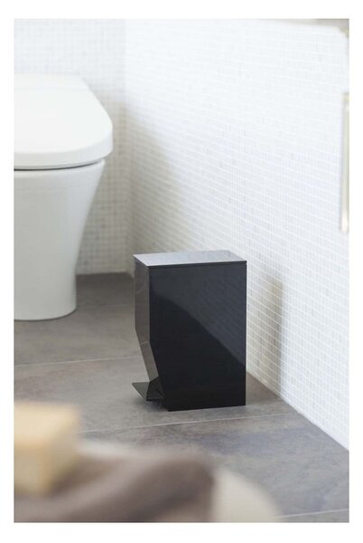 Fekete műanyag pedálos szemetes 3,9 l Tower – YAMAZAKI
