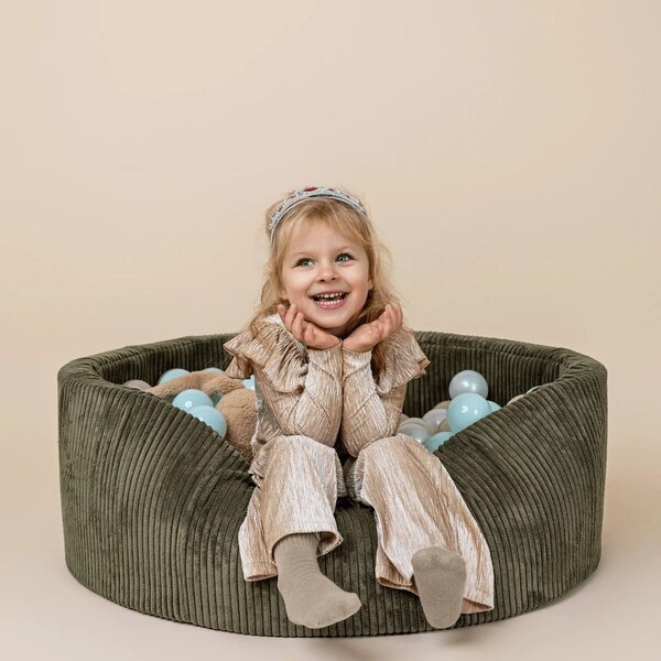 Khaki kordbársony labdamedence 90x90x30 cm Montessori – Meowbaby