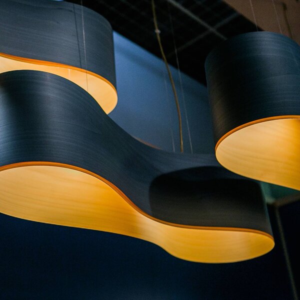 LZF LAMPS New Wave függő lámpa, kék/sárga, dimmelhető, Kék, Nappali / Étkező, Fa, Dizájn