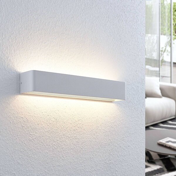 Lindby Lonisa LED fali lámpa, fehér, 53 cm, Fehér / opál, Nappali / Étkező, fém, Modern