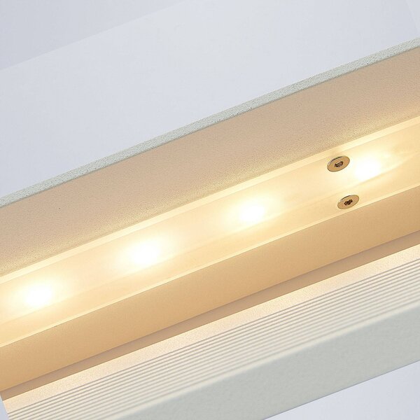 Lindby Lonisa LED fali lámpa, fehér, 53 cm, Fehér / opál, Nappali / Étkező, fém, Modern