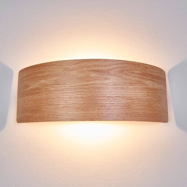 Lindby LED fali lámpa Rafailia, szélesség 33cm, fa, 3,000K, Sötét fa, Nappali / Étkező, Fa, Vidéki otthon / Rusztikus