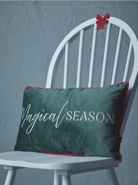 Sinsay - Karácsonyi dekoratív párna ezüst „Magical Season” felirattal - sötétzöld