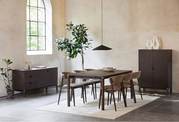 Sötétbarna alacsony komód tölgyfa dekorral 160x73 cm Arun – Unique Furniture