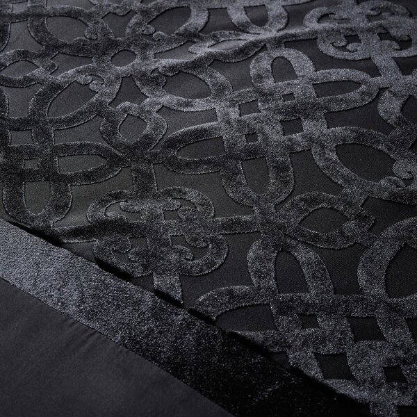 Fekete kétszemélyes bársony ágyneműhuzat 200x200 cm Lattice Cut – Catherine Lansfield