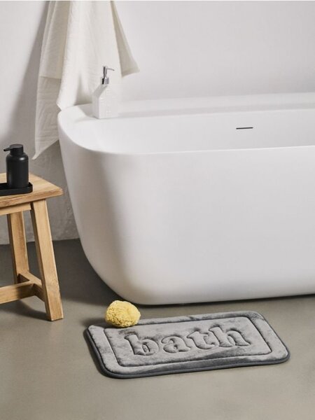 Sinsay - Feliratos fürdőszobai szőnyeg Bath - sötétszürke
